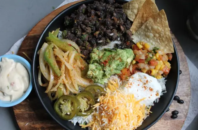 Bean & Cheese Burrito Bowl &ndash; dinner on the 7-Day Vegetarian Meal Plan