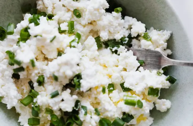 Casein Shake or Cottage Cheese &ndash; evening snack on the 7-Day Muscle Gain Meal Plan