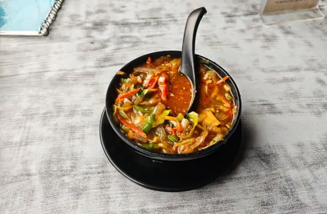 Chicken & Black Bean Soup &ndash; lunch on the 7-Day High Protein Low Carb Meal Plan