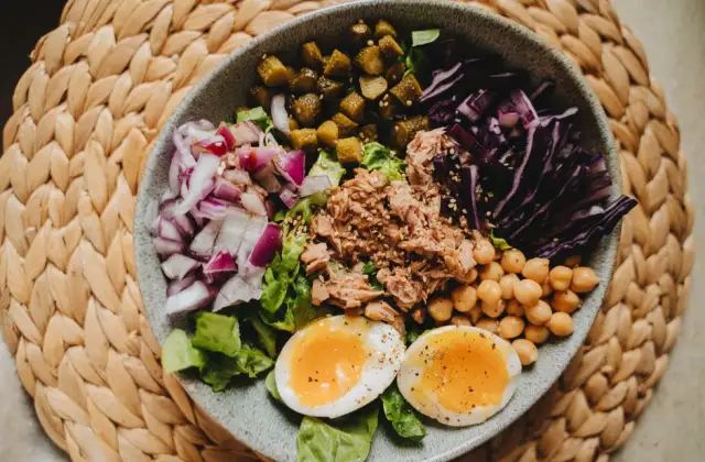 Chickpea & Tuna Bowl &ndash; lunch on the 7-Day Diabetic Meal Plan