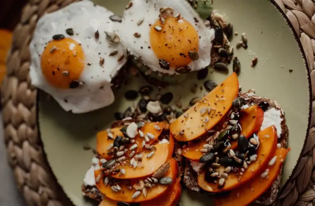 Eggs & Avocado on Whole grain Toast &ndash; breakfast on the 7-Day Balanced Meal Plan