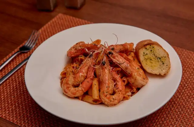 Garlic Butter Shrimp Scampi &ndash; dinner on the 7-Day Keto Meal Plan