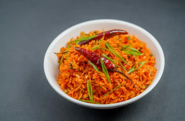 Leftover Chili Bowl &ndash; lunch on the 7-Day Vegan Meal Plan