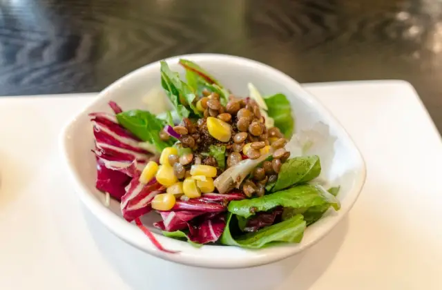 Lentil & Vegetable Dahl &ndash; dinner on the 7-Day PCOS Meal Plan