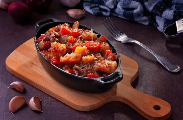 Lentil & Vegetable Stew &ndash; dinner on the 7-Day DASH Diet Meal Plan