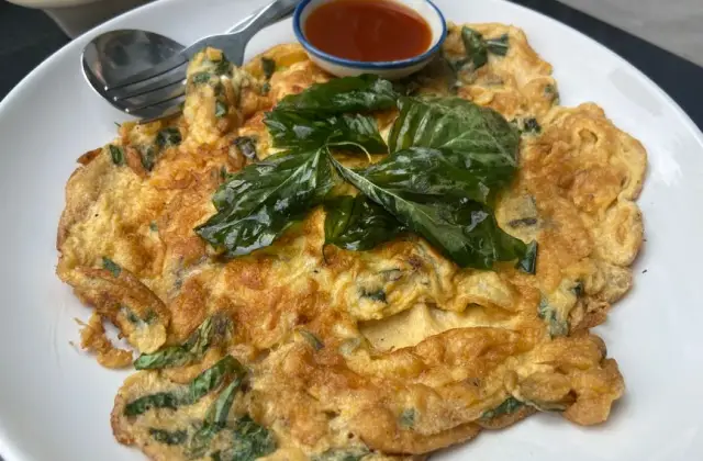 Mushroom & Spinach Omelette &ndash; breakfast on the 7-Day Diabetic Meal Plan