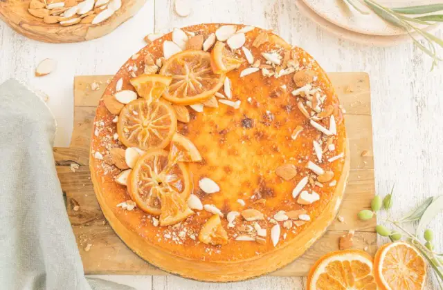 Orange & Almonds &ndash; snack on the 7-Day Anti-Inflammatory Meal Plan