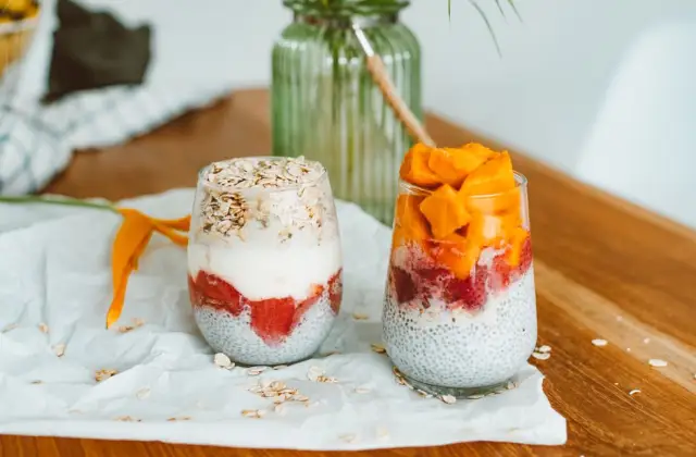Overnight Oats with Chia &ndash; breakfast on the 7-Day PCOS Meal Plan
