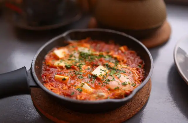 Shakshuka with Rye &ndash; breakfast on the 7-Day Diabetic Meal Plan