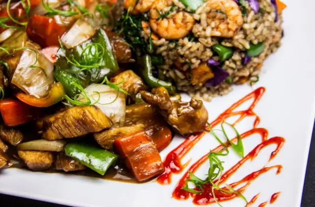 Shrimp & Vegetable Stir-Fry &ndash; dinner on the 7-Day Diabetic Meal Plan