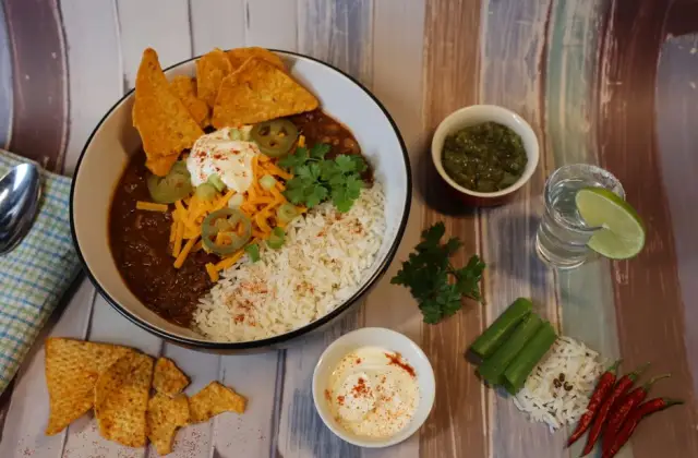 Turkey Chili with Rice &ndash; dinner on the 7-Day 2000 Calorie Meal Plan