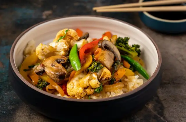 Turkey & Vegetable Stir-Fry &ndash; dinner on the 7-Day DASH Diet Meal Plan